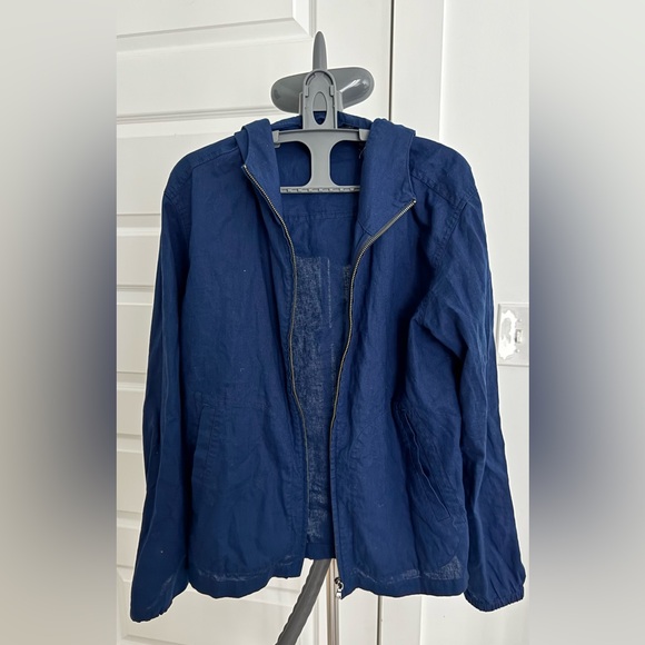 Uniqlo Jackets & Blazers - Brand new utility cotton jacket with hoodie